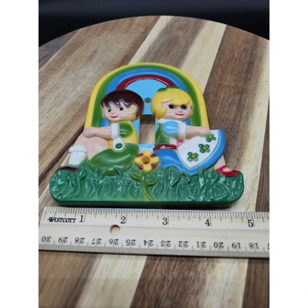 Vintage 1978‎ Nursery Originals Rainbow Lightswitch Cover 3d Blow mold
